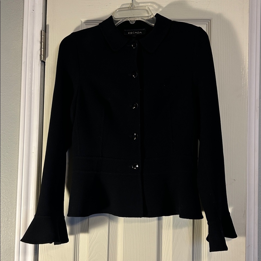 🍰WKND🛀🏾SALE Escada black wool jacket bell sleeve